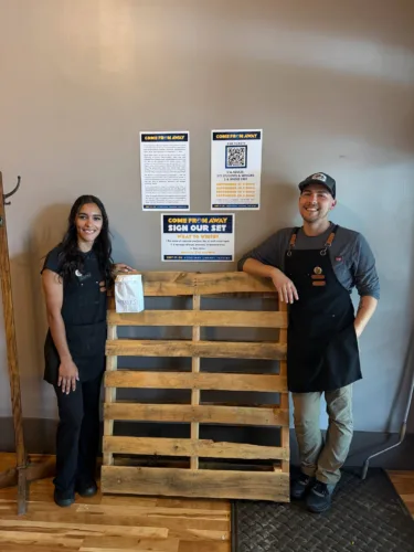 Struthers to present 9/11 production, pallets can be signed Friday